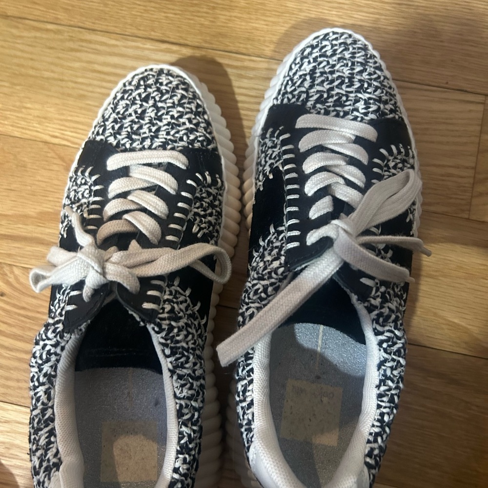 DV by Dolce Vita Monochrome Knit Sneakers